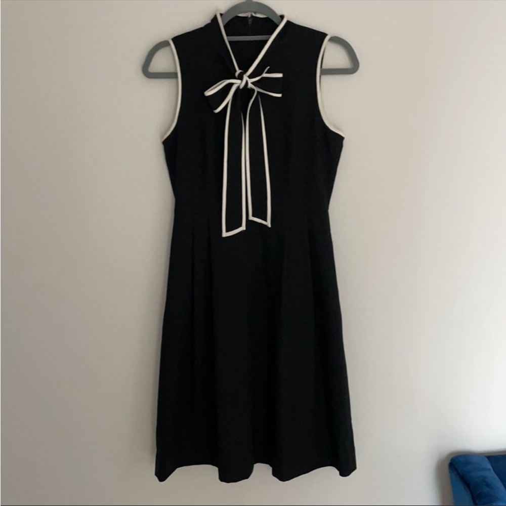 J.Crew Tie Neck Bow Wool Crepe Fit and Flare Dress size 4 - Black and White - Picture 2 of 9